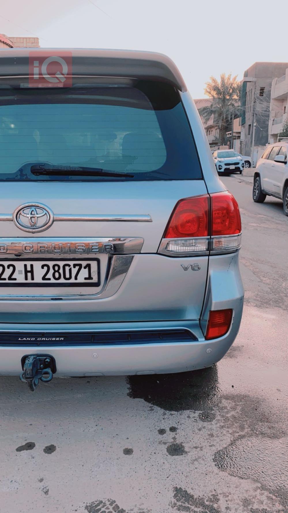 تۆیۆتا لاند کروزەر